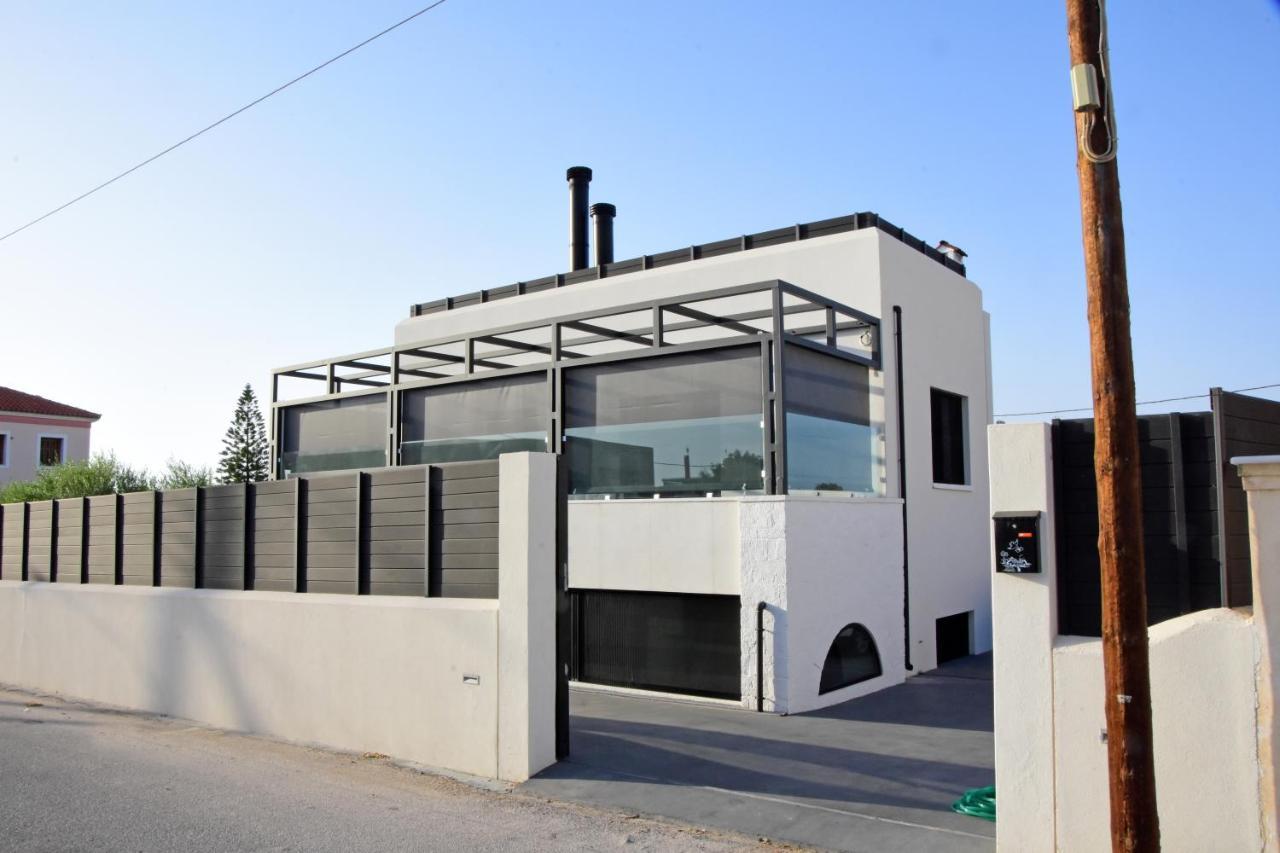 White And Black Αίγινα Εξωτερικό φωτογραφία